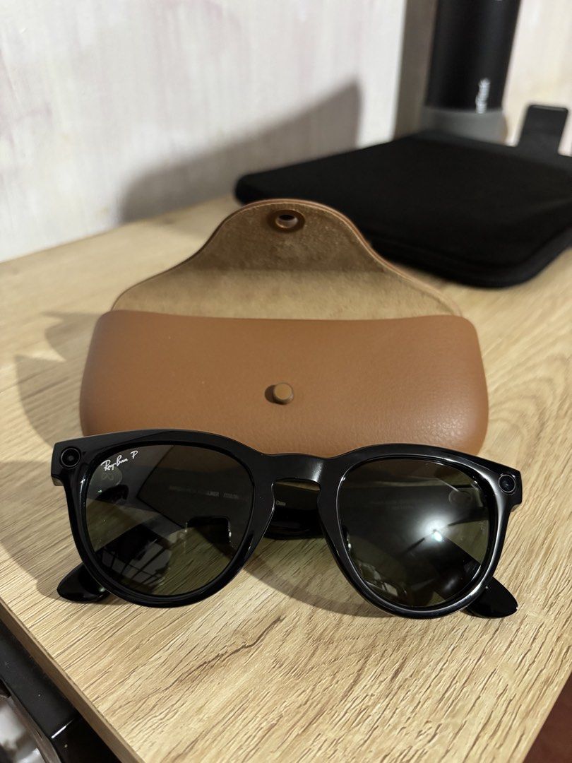 Ray-Ban Meta Gen 2 Headliner Smart Glasses (Category: Sunglasses & Eyewear) located in Manila. Submitted by beigecake (Listing ID 1465892051, Image 1). Description: Got it this August 2026, originally priced 24,000. Removed from the box and only tried on, never actually used. Selling since I decided not to use it. Details: * Brand: Ray-Ban Meta * Model: Headliner 00DT * Lens: G15 Green Polarized * Condition: Like new / unused, only tried on * Pur