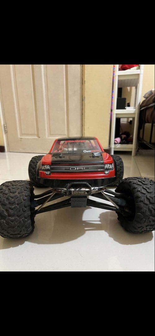 RC CAR TRAXXAS (Category: Other Merchandise) located in Manila. Submitted by jeazbbb (Listing ID 1465887629, Image 2). Description: been in the garage for a long time, just looking to sell it. RUSH.