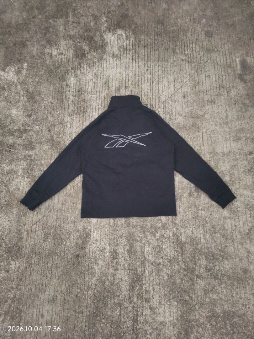 Rebook Track Jacket (Category: Coats, Jackets and Outerwear) located in Caloocan City. Submitted by haruconcep52476 (Listing ID 1465137517, Image 2). Description: Dimensions W21×L26.5 Good condition Color rate 10 No issue Fresh from bale.