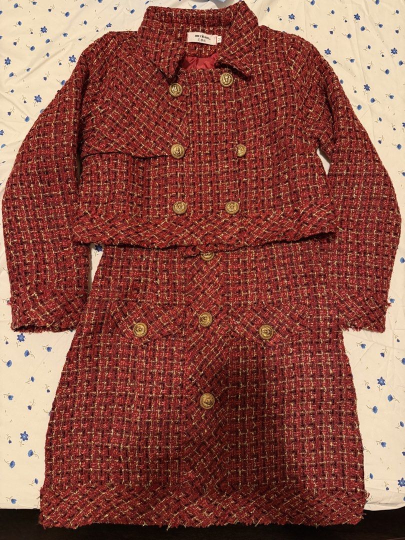 Red Tweed Coords (Category: Sets or Coordinates) located in Manila. Submitted by rikascloset1220 (Listing ID 1465796449, Image 2). Description: Got this for 1500!! Never used, best fit xs to semi med. .