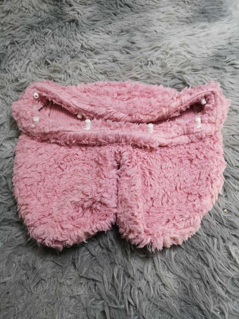 Refle Massager Replacement Foot Cover (Category: Looking For) located in Santa Cruz. Submitted by jmy_surplus.2 (Listing ID 1465902606, Image 3). Description: Size ; L - 10 W - 14.3 Color ; Pink Type ; Foot Cover Replacement For massager Brand ; No brand Material ; Synthetic Style ; Pink Foot Cover For Refle Massager LG 113 JMY 5 Batch #224.