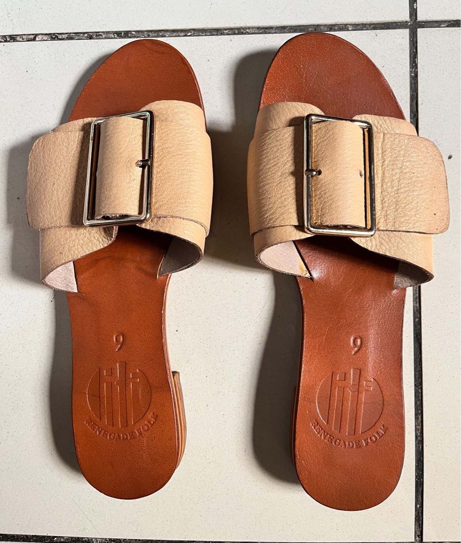 renegade folk sandals 9 (Category: Flats & Sandals) located in Makati City. Submitted by spicytunaaa (Listing ID 1465835914, Image 2). Description: SIZE 9 (runs narrow) used twice RENEGADE FOLK negotiable.