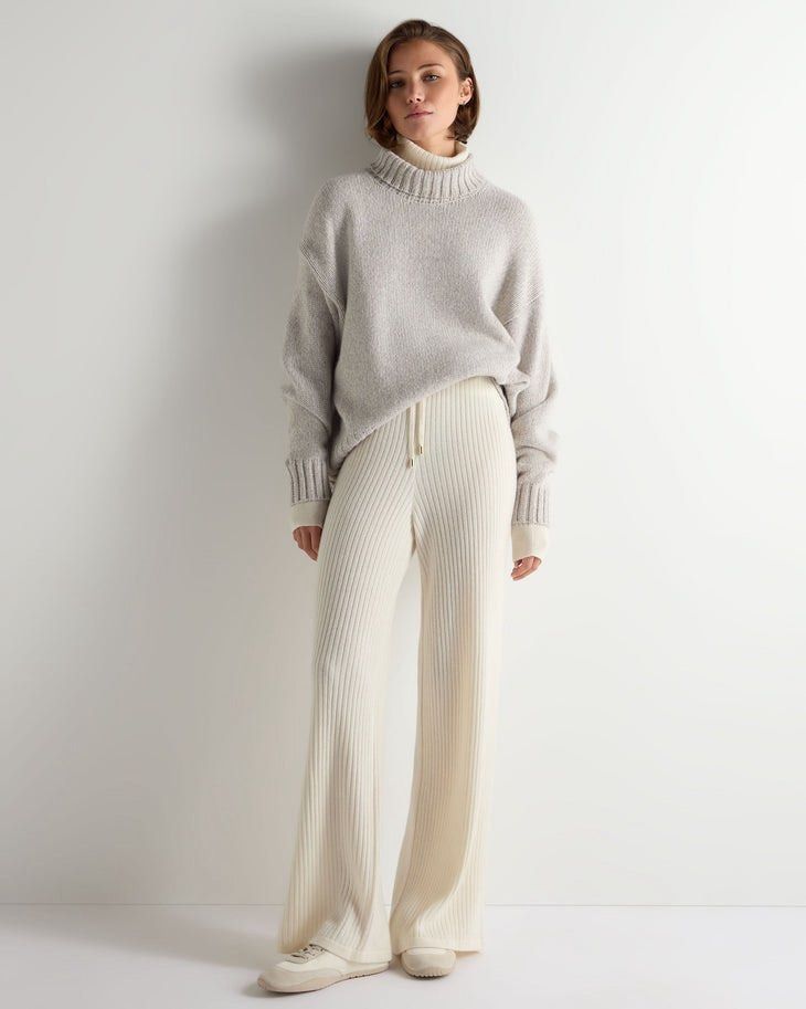 RIBBED KNIT WIDELED PANTS (Category: Other Bottoms) located in Taguig. Submitted by jane.klosette (Listing ID 1465810987, Image 2). Description: BRANDNEW Delivery via Lalamove, payment first. 📍 Taguig.