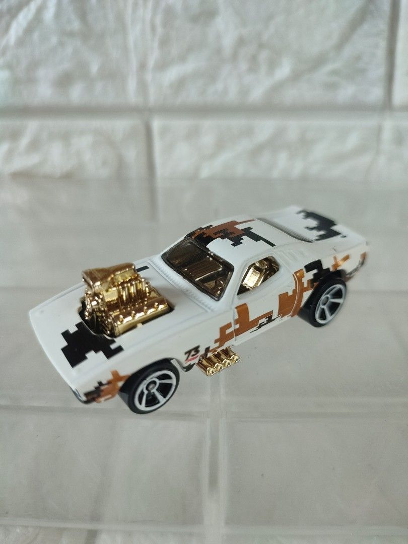 1970 Rodger dodger loose hotwheels (Category: Vehicle & Diecast Models) located in Narvacan. Submitted by jigger85 (Listing ID 1465775768, Image 2). Description: mint condition bought in UK loc. ilocos sur can ship thru JNT or LBC.