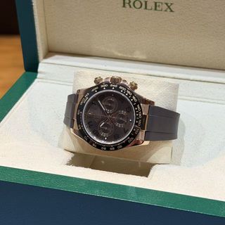 (Category: ) located in . Submitted by allwatches_anson (Listing ID 1465830179, Image 1). Description: .