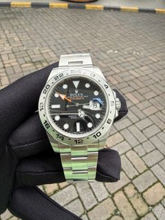 (Category: ) located in . Submitted by ninety_one_timepiece (Listing ID 1465794628, Image 1). Description: .