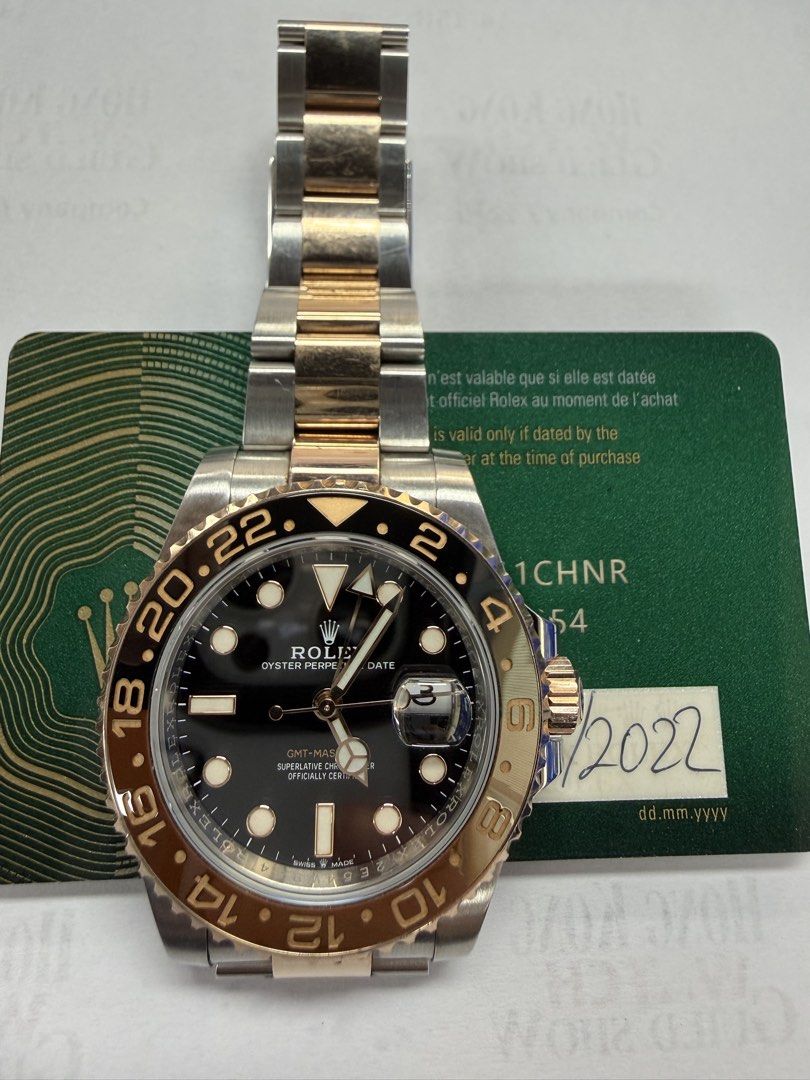 Rolex GMT-Master II 126711CHNR 沙士圈 （分類：手錶）位於 Hong Kong。 由 watchesbuysell 提交（商品編號 1465871197，圖片 1）。簡介： Rolex GMT-Master II 126711CHNR，俗稱沙士圈。半金玫瑰金配蠔式錶帶，黑啡陶瓷字圈。2022年保卡，齊帶格。錶殼同錶帶有正常使用花痕，實物如相。。