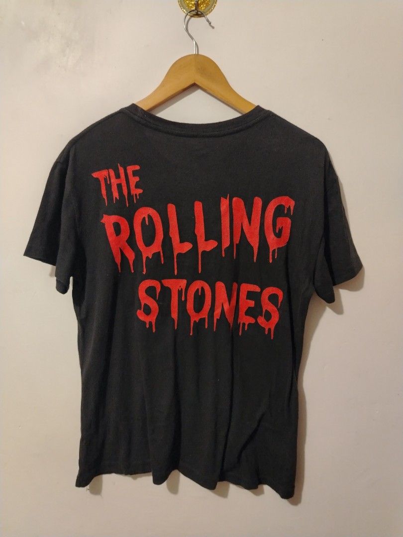 Rolling Stones (Category: Tshirts & Polo Shirts ) located in Candijay. Submitted by 6312_streetwear (Listing ID 1465838507, Image 3). Description: 21x26.