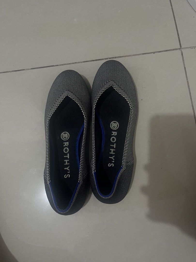 Rothy’s cloud gray birds eye flats (Category: Flats & Sandals) located in Baguio. Submitted by jasjanmrie (Listing ID 1465906561, Image 2). Description: SZ 37 | 6.5 Slightly used - negotiable.