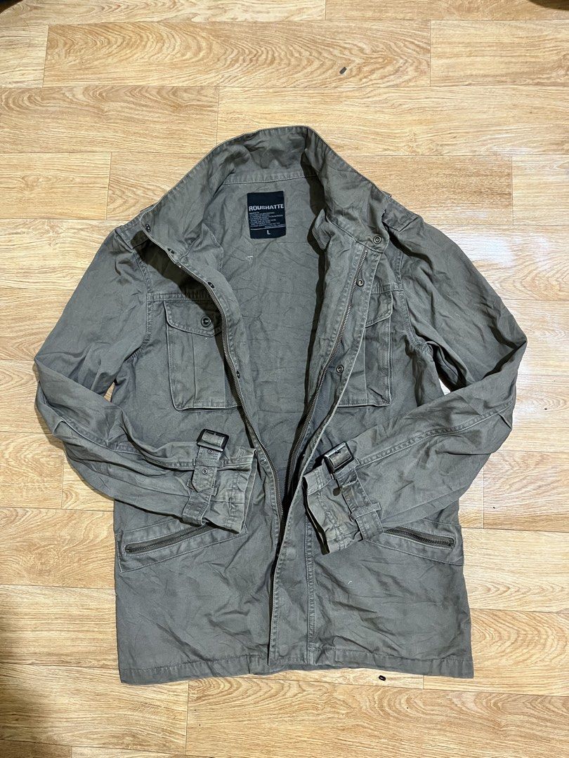 ROUSHATTE MILITARY JACKET (Category: Coats, Jackets and Outerwear) located in Zamboanga. Submitted by alterramz08 (Listing ID 1465769313, Image 2). Description: Roushatte Military Jacket Size medium Width 21 Length 30 Excellent Condition Price : 1,000 Pesos !!.