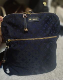 (Category: ) located in . Submitted by bags.and.beyond (Listing ID 1465875119, Image 1). Description: .
