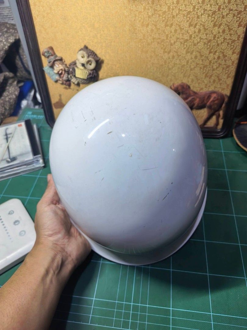 Safety Hard Hat (Category: Other Sports Equipment and Supplies) located in Cebu City. Submitted by dudes_villanueva (Listing ID 1465914369, Image 3). Description: Safety Hard Hat Brand : Shinwa 📌 In excellent condition..