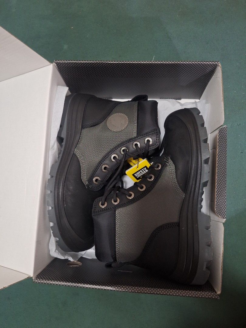 Safety Jogger Shoes (Category: Boots) located in Marikina City. Submitted by everbloom28 (Listing ID 1465880426, Image 2). Description: FOR SALE: Safety Jogger Shoes - Colorway: Black and grey - Size: EU 41 - Condition: Brand new, unworn, comes in original patterned box with yellow tag attached - Safety: Protective toe cap and certified slip resistance - Comfort: Comfortable footbed with built-in heel support Reason for selling: Wrong Size Price: