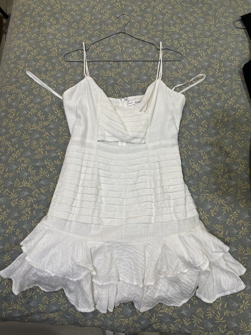 Saints & Secrets white Summer dress (Category: Dresses) located in Quezon City. Submitted by tofuandbisky (Listing ID 1465914756, Image 1). Description: Saints & Secrets summer dress Bust 34 to 36 inches waist 28-30 inches.