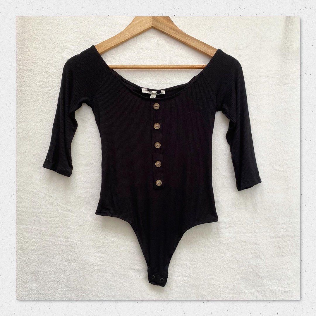 SALE! EXPRESS RIBBED BODYSUIT (Category: Others Tops) located in Cavite. Submitted by bagsbythea (Listing ID 1465853252, Image 1). Description: ✨🌺 PAMIGAY SALE 149 ONLY EXPRES$..RIBBED OFFSHOULDER-THONG BODYSUIT ✖️349 ✅149PHP ——— Available Sizes: XXS (29-31bust) XS (31-33bust) Stretch OTHER SIZES SOLDOUT NO RESTOCK.
