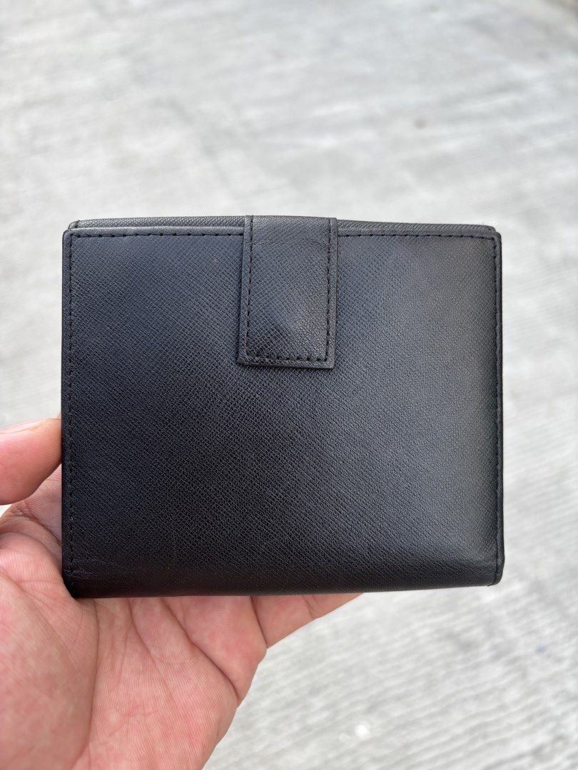 Salvatore Ferragamo Leather “Gancini” key ring Wallet (Category: Luxury Accessories) located in Taytay. Submitted by leanmark103093 (Listing ID 1465845286, Image 2). Description: S^LV^T0R€ F€RR^G^M0 Leather “Gancini” key ring wallet Rank A Orig No issue 6.5k Freeshipping.