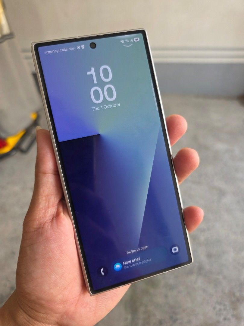 Samsung Fold 7 - 512gb - Taguig (Category: Samsung) located in Manila. Submitted by enego0421 (Listing ID 1465783981, Image 3). Description: Samsung Fold 7 - 512gb - Taguig - 45,500 nalang Minimal dent lang 12gb/512gb Factory unlock NtC approved Phone and phone case only.