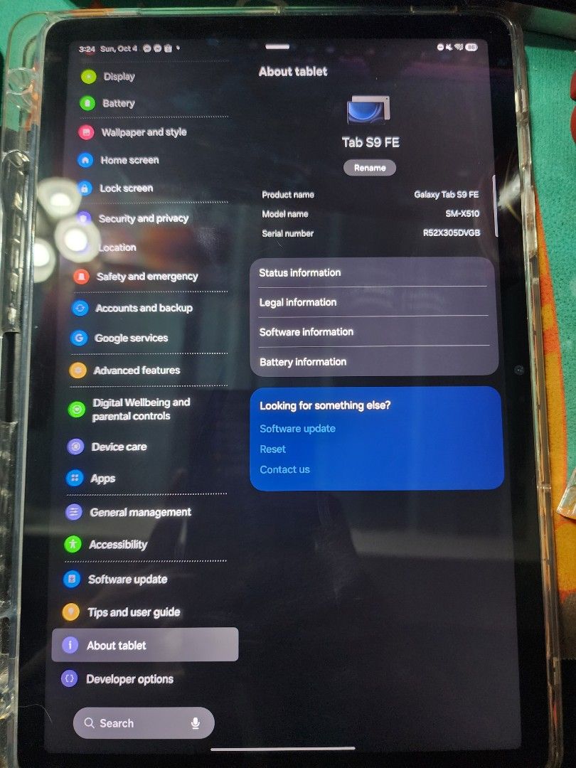 Rush Samsung Galaxy Tab S9 FE (Category: Samsung) located in Imus. Submitted by criz_jae (Listing ID 1465929704, Image 2). Description: Currently running One UI 8.5. specs: 6gb + 8gb (expanded) and 128gb storage (expandable using sd card) Goods na goods pang gaming and video streaming, free case na rin po Walang issue sa screen or performance, Issues: just some scratches on the side, and a small hairline crack on the back (left and right, see las