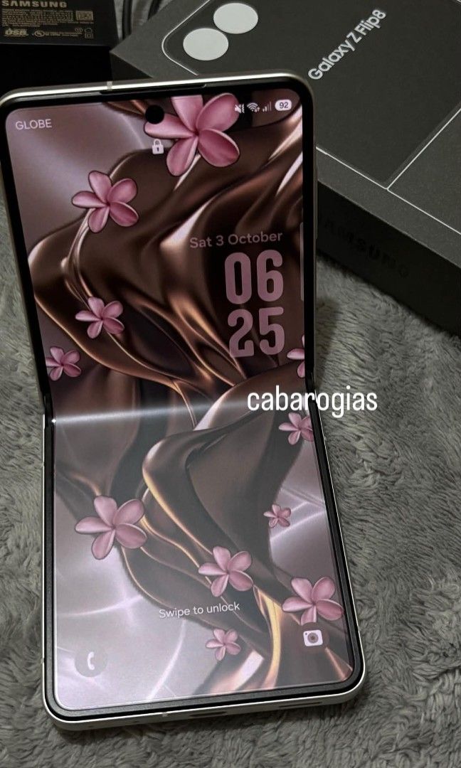 Samsung Galaxy Z Flip 8 (Category: Samsung) located in Manila. Submitted by xoxo_anneeee (Listing ID 1465768463, Image 3). Description: 📱 SAMSUNG GALAXY Z FLIP8 256GB — FOR SALE 🤍 Color: Cream 💾 Storage: 256GB 📅 Bought: September 16, 2026 🛍️ Bought from: Samsung Official Website 🧾 With Samsung Electronic Receipt ✨ Condition: LIKE NEW ✅ No issues ✅ Never repaired ✅ Very well taken care of 🛡️ Protection: • Matte screen protector • Matte prot