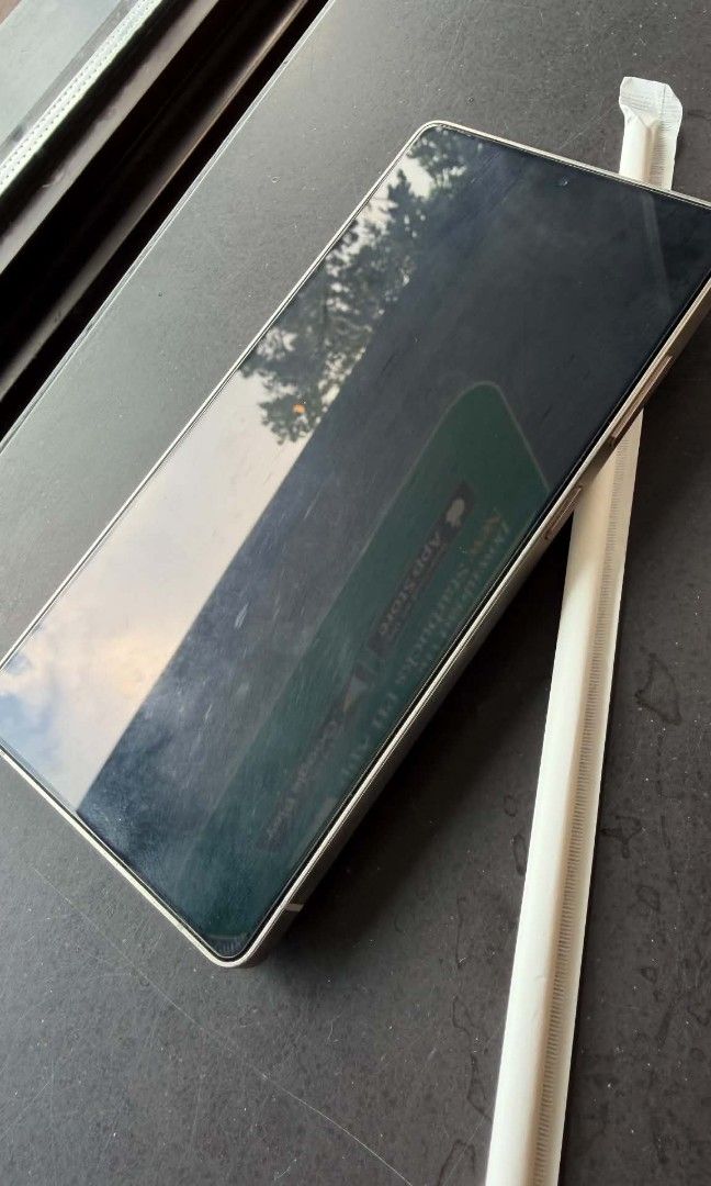 Samsung S25 Ultra 12/256gb (Category: Android) located in Rizal. Submitted by sebastian032. (Listing ID 1465784161, Image 2). Description: complete with Box in Pristine Condition bought last Jan 2025.