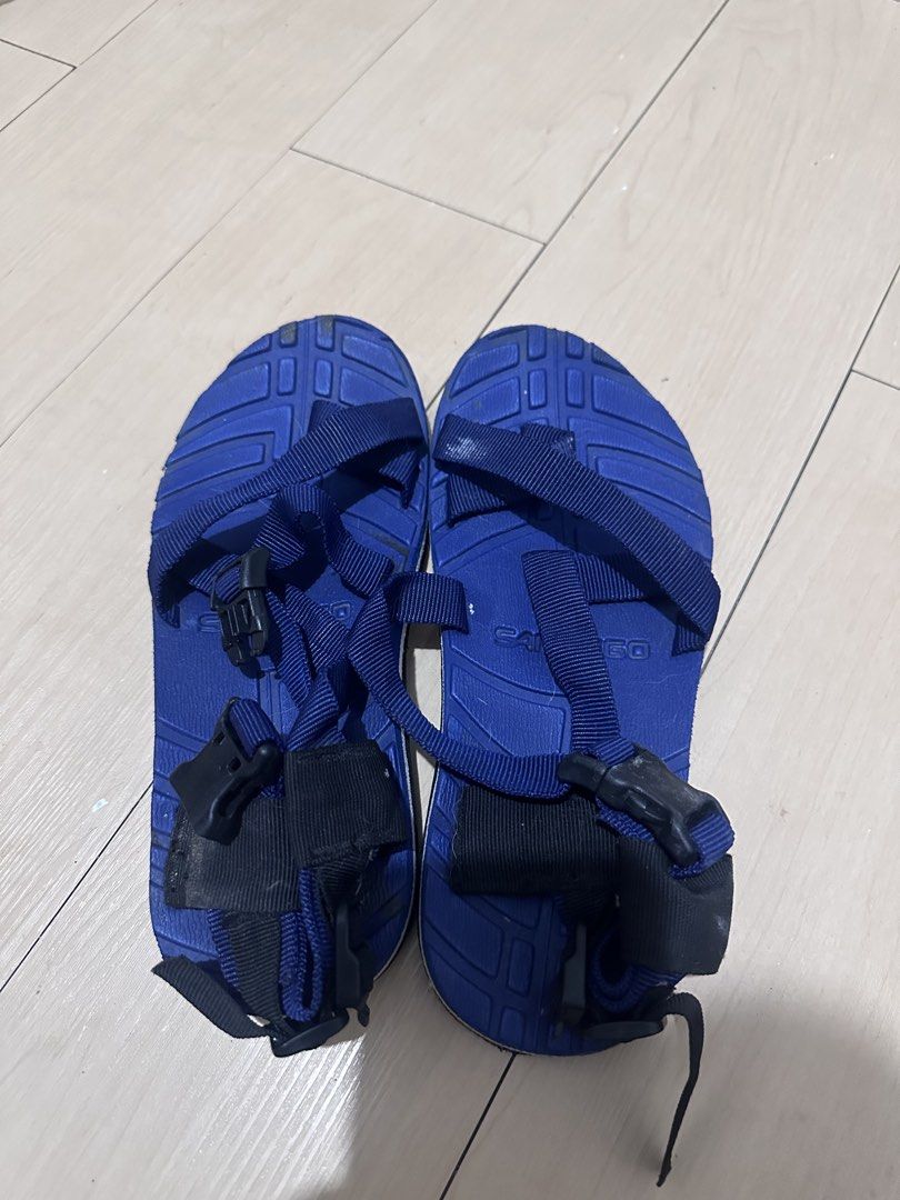 Sandugo Hiking sandals (Category: Sandals) located in Taguig. Submitted by kkfindsss (Listing ID 1465802136, Image 1). Description: Very good condition Rfs: di na nagagamit.