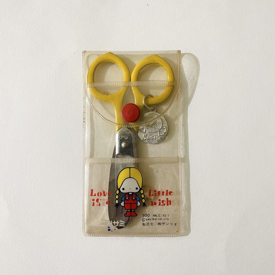 Sanrio Patty Mini Scissors (Category: Other Stationery & Craft) located in Butuan. Submitted by paperlueur (Listing ID 1465865151, Image 1). Description: Working.