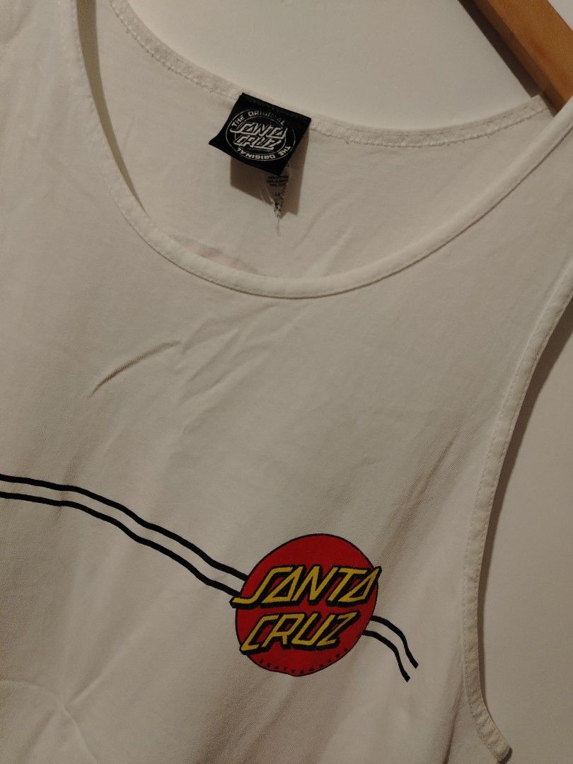 Santa Cruz Sleeveless (Category: Activewear) located in Candijay. Submitted by 6312_streetwear (Listing ID 1465847662, Image 3). Description: 22x31.