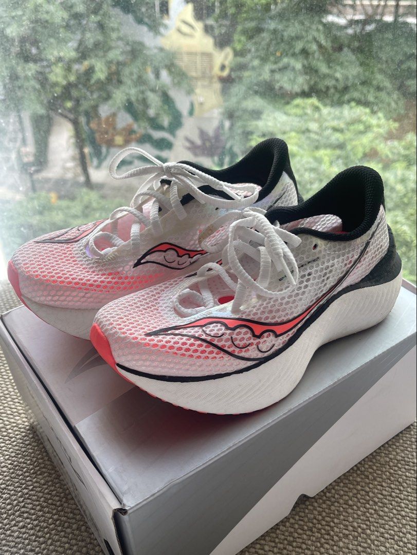 Saucony Endorphin Pro 3 (Category: Sneakers) located in Taguig. Submitted by buymythingsty (Listing ID 1465931545, Image 1). Description: Used ONCE in greenway BGC for 5km only .