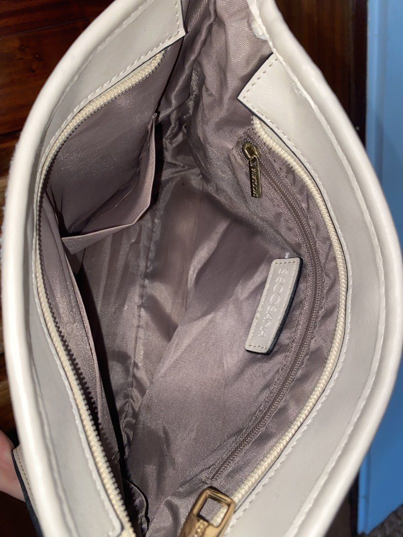 Secosana Blue Bag | Tweed and Leather (Category: Shoulder Bags) located in Cavite. Submitted by kate.718 (Listing ID 1465889183, Image 2). Description: It was gifted to me, I only used it twice for a short period of time..