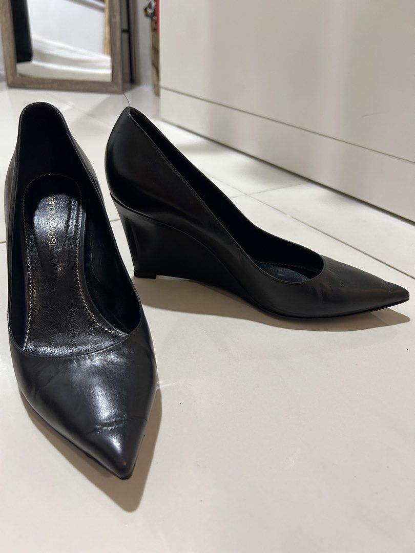 Sergio Rossi Wedge EU 39.5 (Category: Sneakers & Footwear) located in Makati City. Submitted by miss.manolos.closet (Listing ID 1465929762, Image 2). Description: .