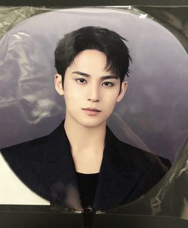 （分類：）位於 。 由 bluuuuuash 提交（商品編號 1465906366，圖片 1）。簡介： 。