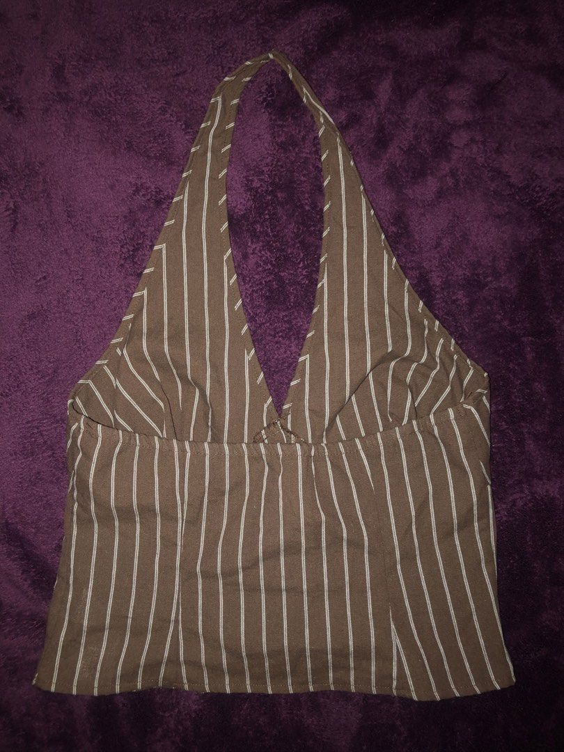 SHEIN Halter Backless Top Size Small to Medium (Category: Others Tops) located in Calamba. Submitted by kiyanc3 (Listing ID 1465931966, Image 2). Description: No Issue - Small to Medium - Can Open Buttons ! Color may vary due to lighting !.