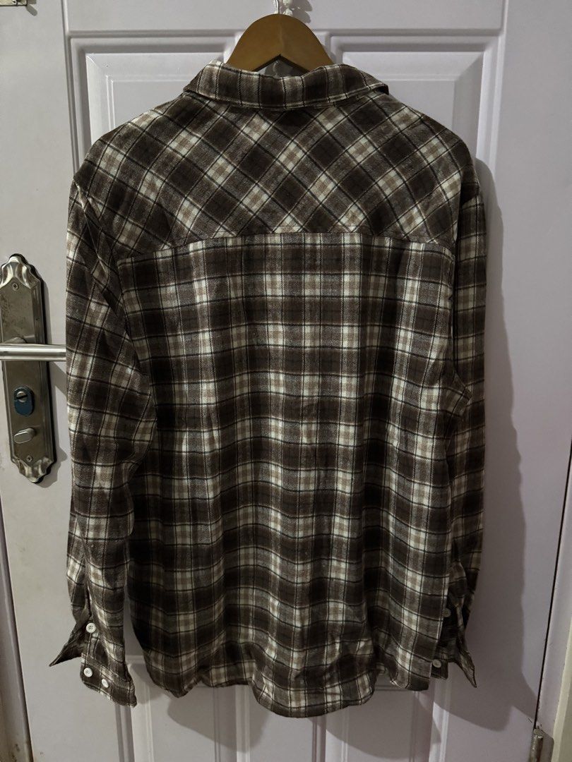 SHEIN Men Flannel Plaid Longsleeves Button Down (Category: Tshirts & Polo Shirts ) located in Las Pinas. Submitted by sellerkjb (Listing ID 1465937105, Image 3). Description: BRAND NEW LARGE — TALL 24 x 29.5 inches LAS PINAS CITY.