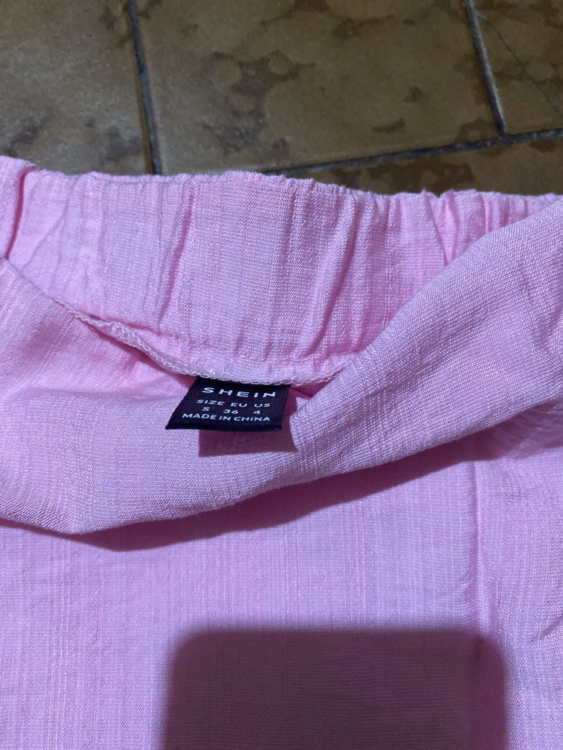 SHEIN Pink Wrap Skort Size Small Y2K Skirt (Category: Skirts) located in Cainta. Submitted by narraveranda (Listing ID 1465865154, Image 2). Description: .
