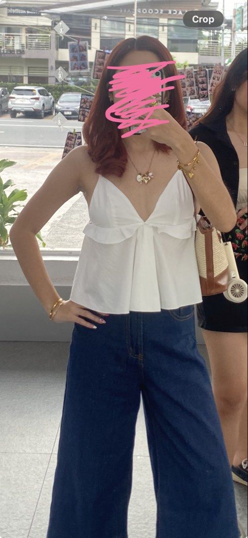 SHEIN White Spaghetti Strap Peplum Cami Top with Ruffle (Category: Sleeveless) located in Manila. Submitted by lovesclairo (Listing ID 1465950242, Image 2). Description: ✿ 𝗦𝗜𝗭𝗘: XS-S ✧ worn TWICE ! bought for ₱280 on shein :) ✧ no flaws ✧ hard to let go 😩🥲 ✧ soooo niceeee n vv sexyyy!!! perf for night outs or awra 😍 ‼️ 𝗥𝗘𝗠𝗜𝗡𝗗𝗘𝗥: ✾ Strictly 𝙣𝙤 𝙘𝙖𝙣𝙘𝙚𝙡𝙡𝙖𝙩𝙞𝙤𝙣, 𝙧𝙚𝙩𝙪𝙧𝙣, 𝙤𝙧 𝙧𝙚𝙛𝙪𝙣𝙙 💸 𝗠𝗢𝗣: Gcash or Maribank �