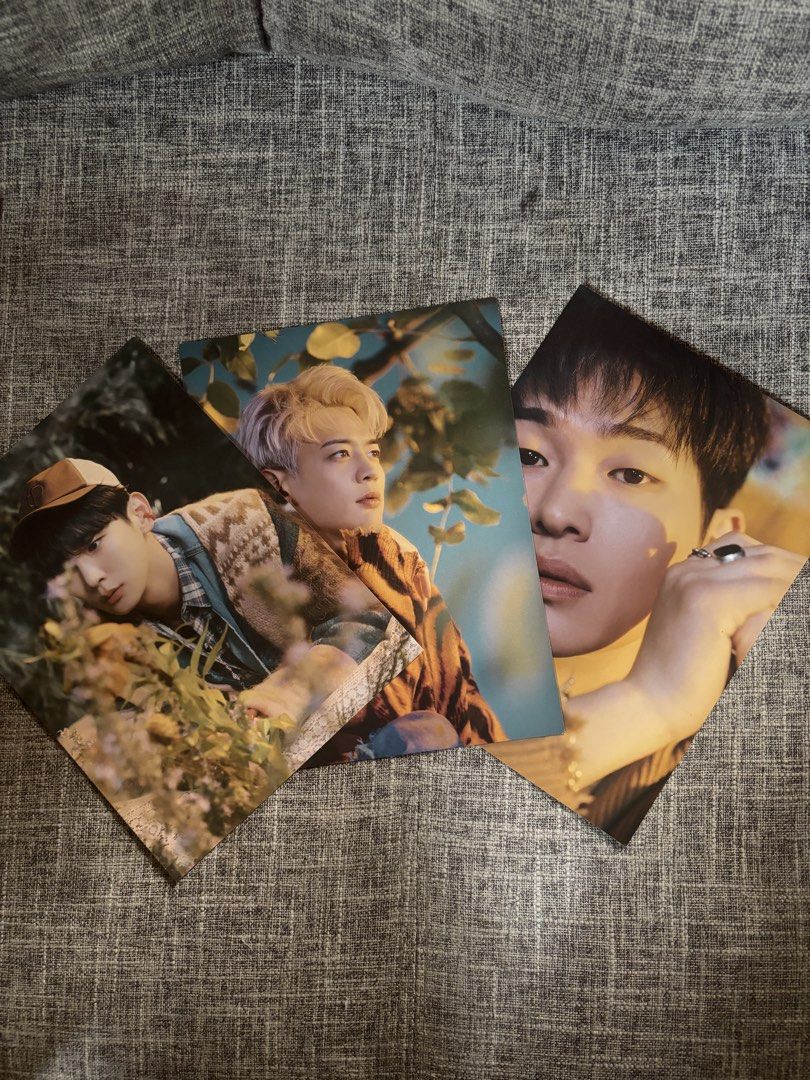 SHINee The 7th Album Repackage Atlantis (Category: K-Wave Merchandise) located in Manila. Submitted by freya1616 (Listing ID 1465856333, Image 2). Description: - Album: SHINee The 7th Album Repackage 'Atlantis' - Inclusions: Photobook, CD envelope, sailing log inserts, postcard prints, member photocards, and sticker sheet - Condition: Everything pictured is bundled together - Perfect for: Shawols and K-pop merch collectors.