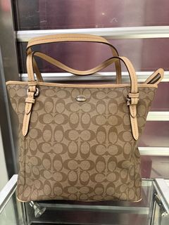 （分類：）位於 。 由 emsbags 提交（商品編號 1465948213，圖片 1）。簡介： 。