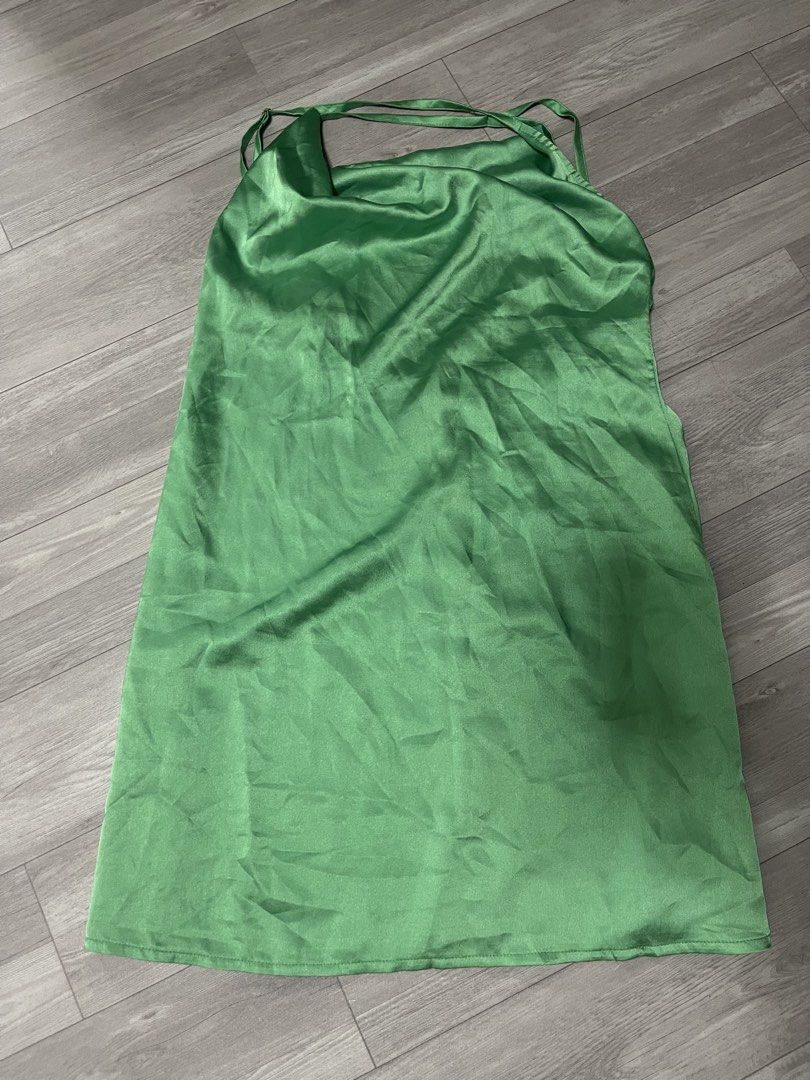 SILK GREEN DRESS (Category: Dresses) located in Quezon City. Submitted by closetbyellie_ (Listing ID 1465882602, Image 1). Description: SILK GREN DRESS - Backless - Fits S-M - Adjustable Straps .