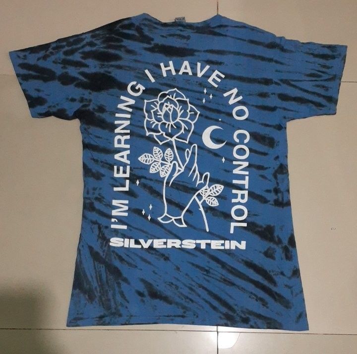 Silverstein 'Misery Made Me' Bandshirt (Category: Tshirts & Polo Shirts ) located in Koronadal. Submitted by scottie_spliffin (Listing ID 1465940650, Image 3). Description: Size: Medium to Large (20.5x30) Condition/Color Rate: 10/10 Price: 750 Add SF (Courier thru J&T).