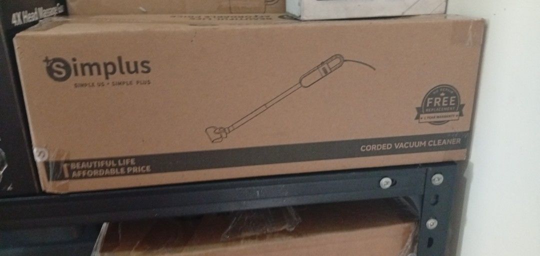 Simplus Corded Vacuum Cleaner (Category: Vacuum Cleaner & Housekeeping) located in Bacoor. Submitted by kurizu16 (Listing ID 1465945622, Image 1). Description: - Brand new & unopened box - Standard stick design for easy storage - Plug-and-play corded power (no charging needed) - Ready for quick and hassle-free cleaning.