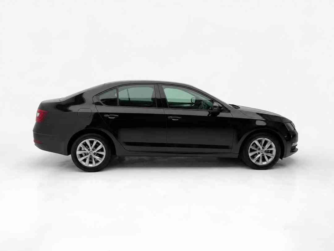 SKODA Octavia 1.4 TSI Ambition (A) (Category: Used Cars) located in Singapore. Submitted by vincar_pre-owned (Listing ID 1465814056, Image 2). Description: 1 owner, well maintained. The Octavia is known for its large interior space, comfortable ride and huge boot capacity, making it perfect for both daily commuting and family use. A practical continental sedan with premium features and strong driving performance. Contact us today to arrange a vie