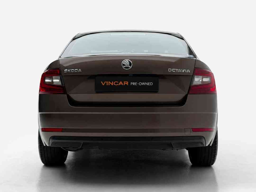 SKODA Octavia 1.4 TSI Ambition (A) (Category: Used Cars) located in Singapore. Submitted by vincar_pre-owned (Listing ID 1465855808, Image 3). Description: 1 owner, well maintained. The Octavia is known for its large interior space, comfortable ride and huge boot capacity, making it perfect for both daily commuting and family use. A practical continental sedan with premium features and strong driving performance. Contact us today to arrange a vie