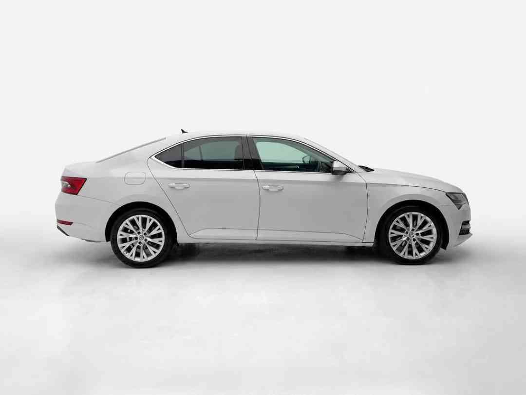 SKODA Superb 2.0 TSI Ambition (A) (Category: Used Cars) located in Singapore. Submitted by vincar_pre-owned (Listing ID 1465892664, Image 2). Description: 1 owner, well maintained. The Superb is known for its large interior space, comfortable ride and huge boot capacity, making it perfect for both daily commuting and family use. A practical continental sedan with premium features and strong driving performance. Contact us today to arrange a viewi