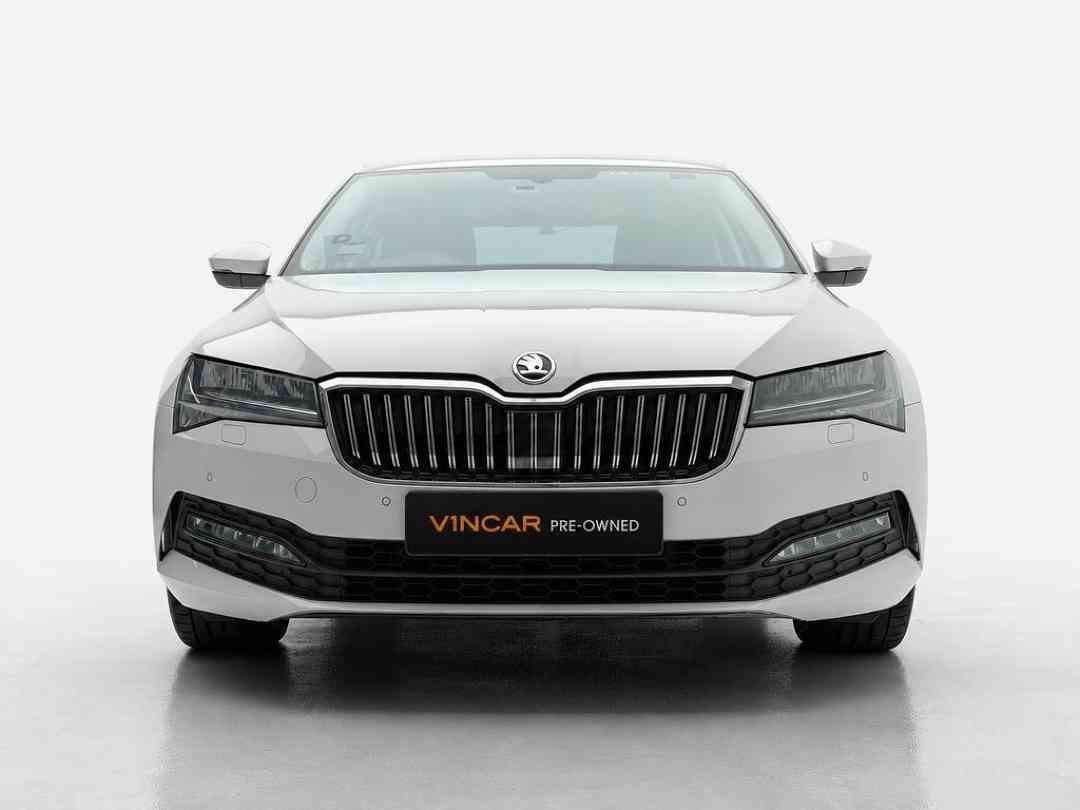 (Category: ) located in . Submitted by vincar_pre-owned (Listing ID 1465892664, Image 1). Description: .