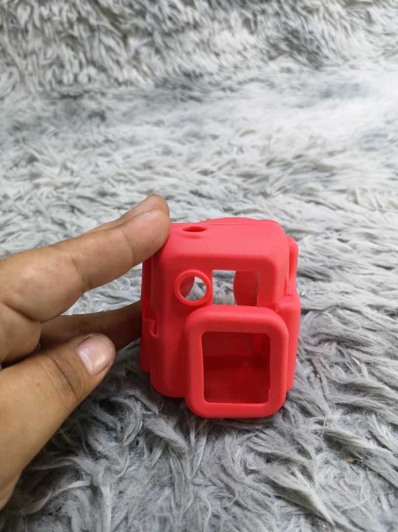 Small Digital Camera Silicone Protective Case (Category: Other Photography Accessories) located in Santa Cruz. Submitted by jmy_surplus.2 (Listing ID 1465902492, Image 1). Description: Size ; L - 3.4 W - 4.5 Color ; Red Type ; Camera Case Brand ; No brand Material ; Silicone Style ; Red Silicone Digital Camera Case LG 113 JMY 5 Batch #224.