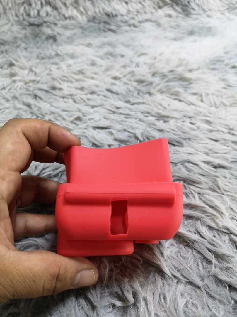 Small Digital Camera Silicone Protective Case (Category: Other Photography Accessories) located in Santa Cruz. Submitted by jmy_surplus.2 (Listing ID 1465902492, Image 3). Description: Size ; L - 3.4 W - 4.5 Color ; Red Type ; Camera Case Brand ; No brand Material ; Silicone Style ; Red Silicone Digital Camera Case LG 113 JMY 5 Batch #224.