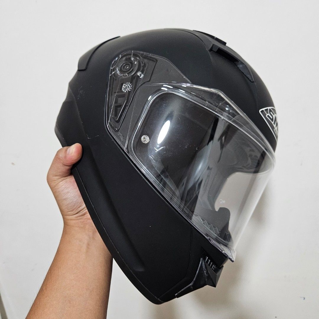 SMK Stellar Full Face Helmet – Size M | ECE R22.05 (Category: Bicycles) located in Taguig. Submitted by noblerabbit.c3b5a8 (Listing ID 1465768085, Image 1). Description: SMK Stellar Full Face Helmet, Size M. ✅ ECE R22.05 Certified ✅ Size M ✅ Full-face design ✅ Clear visor ✅ Removable/washable interior padding ✅ Good ventilation ✅ Approx. 1,550g ✅ SMK branded / original helmet ✅ No visible cracks or structural damage ✅ All padding and straps are i