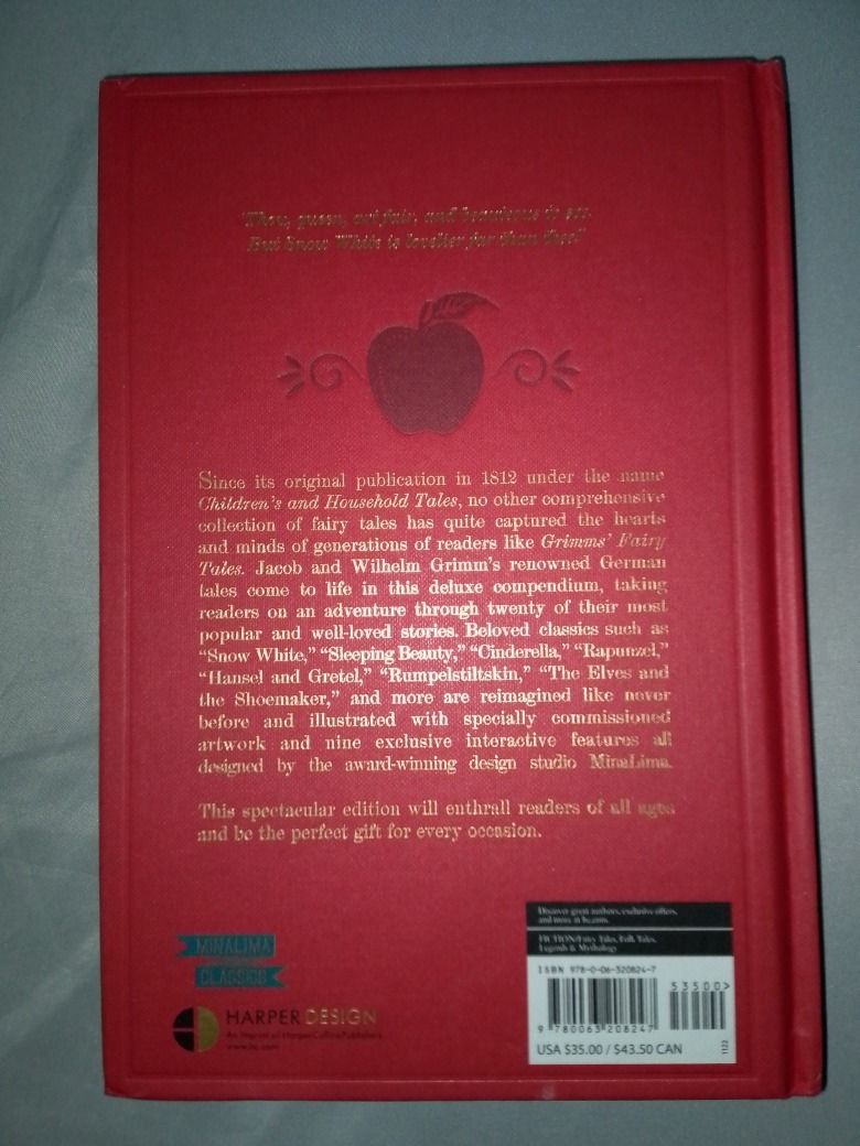 Snow White by Minalima (Category: Storybooks) located in Los Banos. Submitted by aklatan_corner (Listing ID 1465922816, Image 2). Description: Snow White by Minalima Authentic Remaindered copy Like New Condition Free shipping fee .