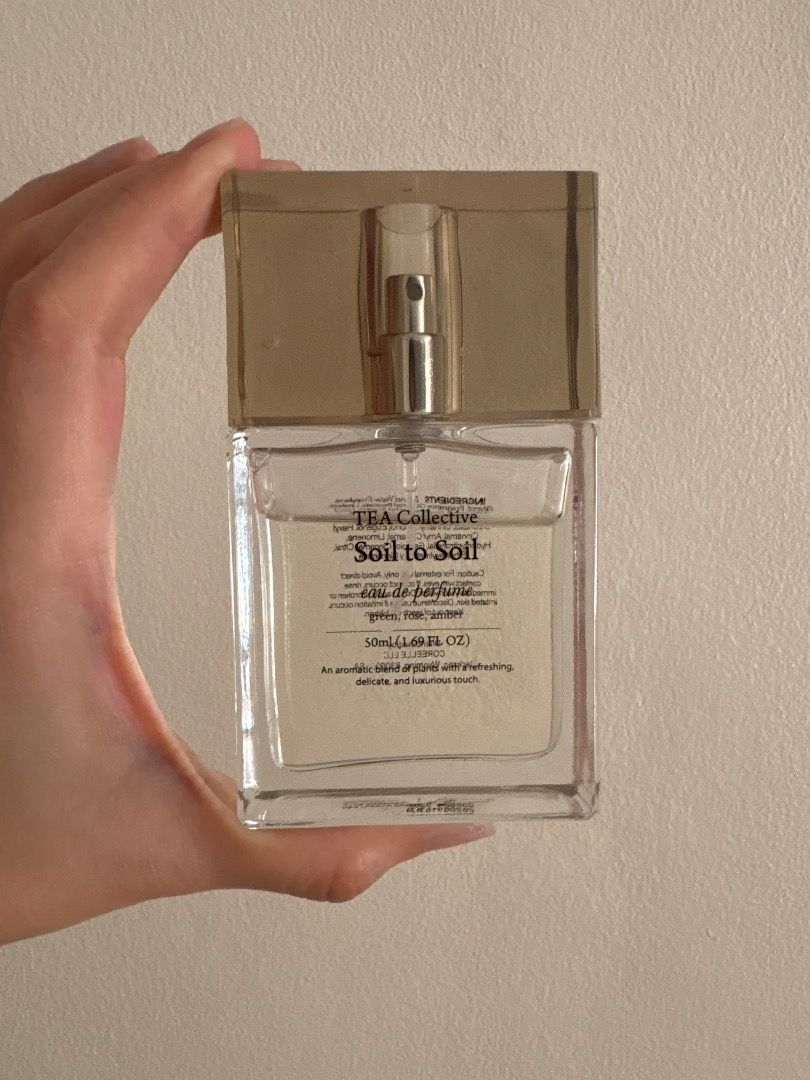 Soil to Soil Perfume (Category: Fragrance & Deodorants) located in Quezon City. Submitted by icecreammonster (Listing ID 1465830987, Image 1). Description: Soil to Soil Tea Collection Eau de perfume Bought in Korea Smell’s very floral, notes are: green tea, rose and amber 90% still left. .