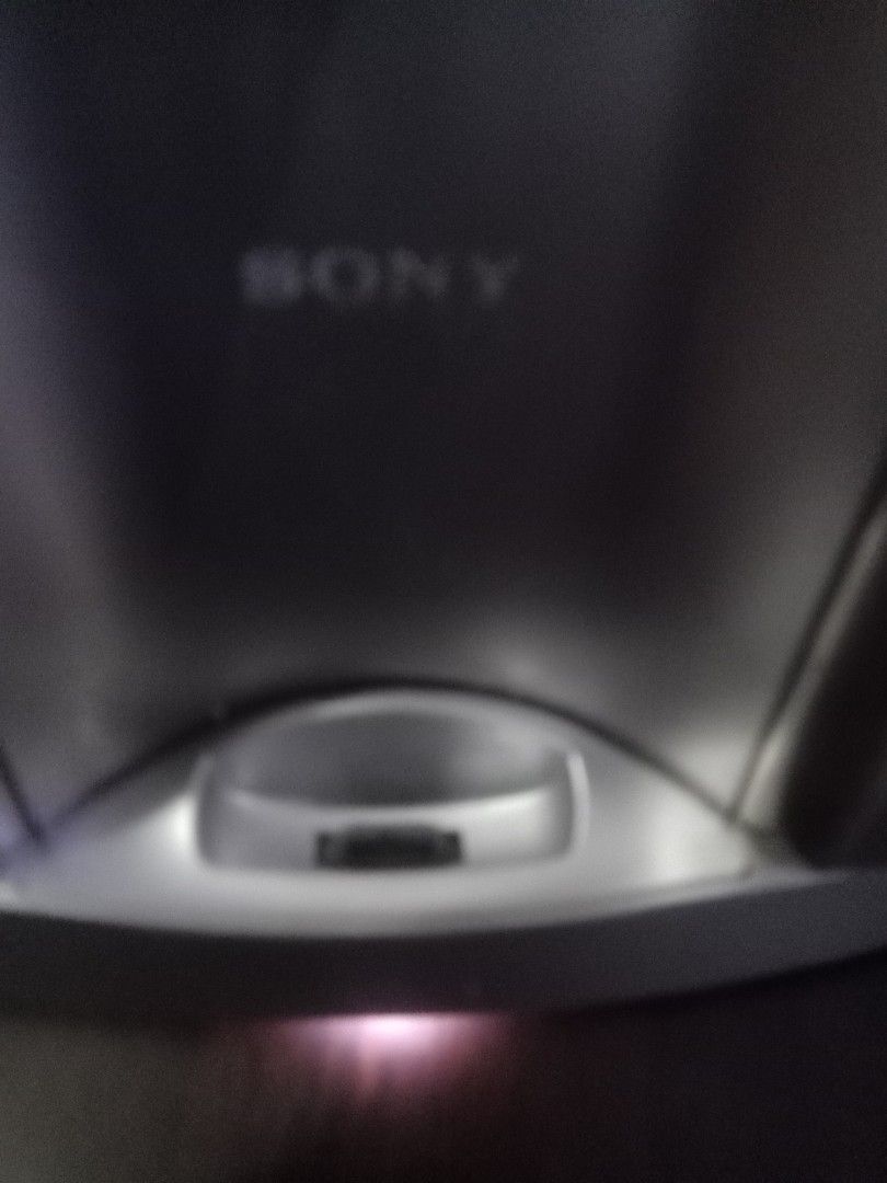 Sony Walkman docking station (Category: Portable Music Players) located in Las Pinas. Submitted by the_recycle_shop (Listing ID 1465868582, Image 3). Description: Working condition.